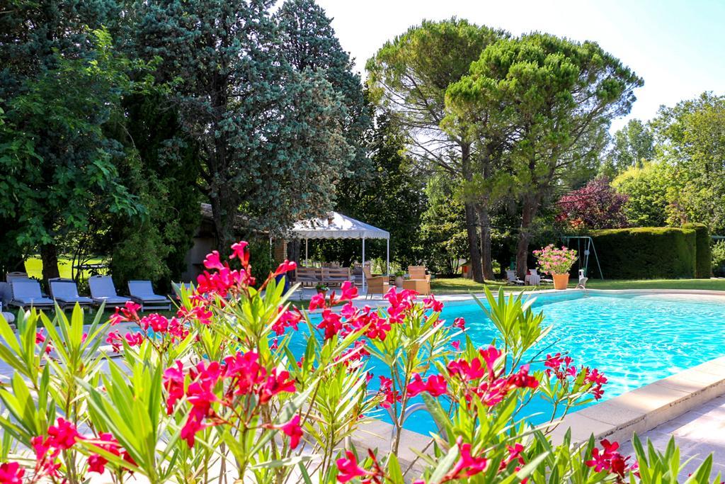 Domaine Du Moulin Hotel Saint-Laurent-des-Arbres Buitenkant foto